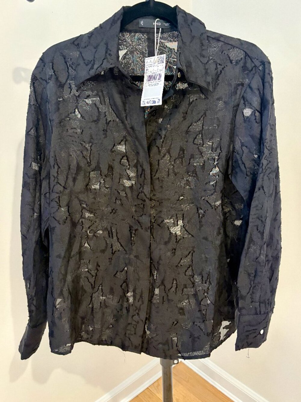 🥭 Mango NWT! Black Textured Devoré Button Down Blouse - Size M